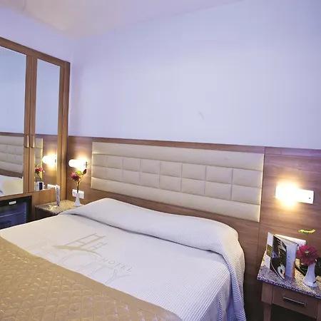 The Szálloda 4*