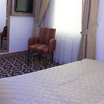 Hotel The 4*