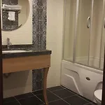The Hotel 4*