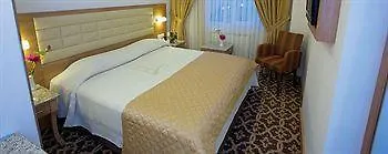 The Ξενοδοχείο 4*