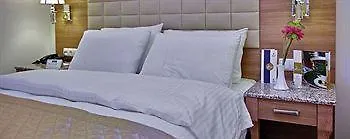 호텔 시티 4*