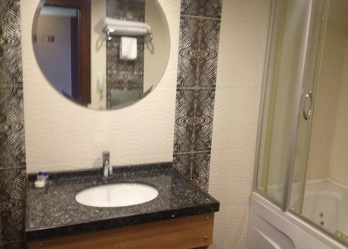 The מלון איסטמבול